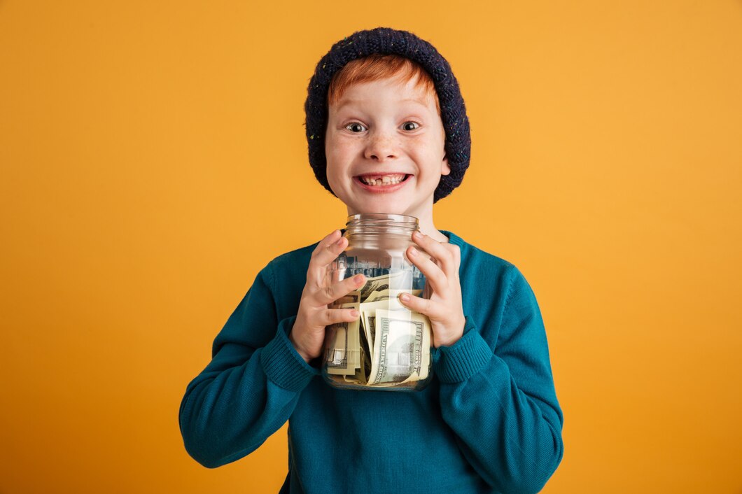 Jak personalizowane skarbonki mogą pomóc w nauce oszczędzania u dzieci?