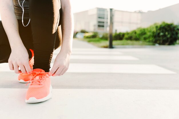 Jak dobrze wybrać buty sportowe dla kobiet na wiosnę i lato?